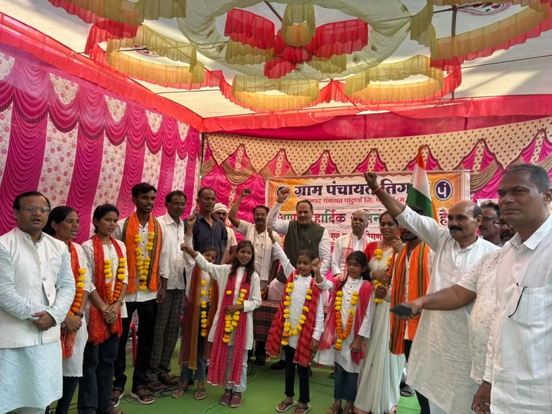 सेवा संकल्प अभियान में पद्मश्री मोहन नागर ने किया नुक्कड़ सभा को संबोधित